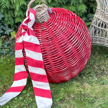 XXL Weihnachtskugel aus Rattan, red was