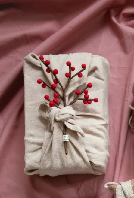 Filz-Mini-Zweig, mit roten Beeren – Bild 2