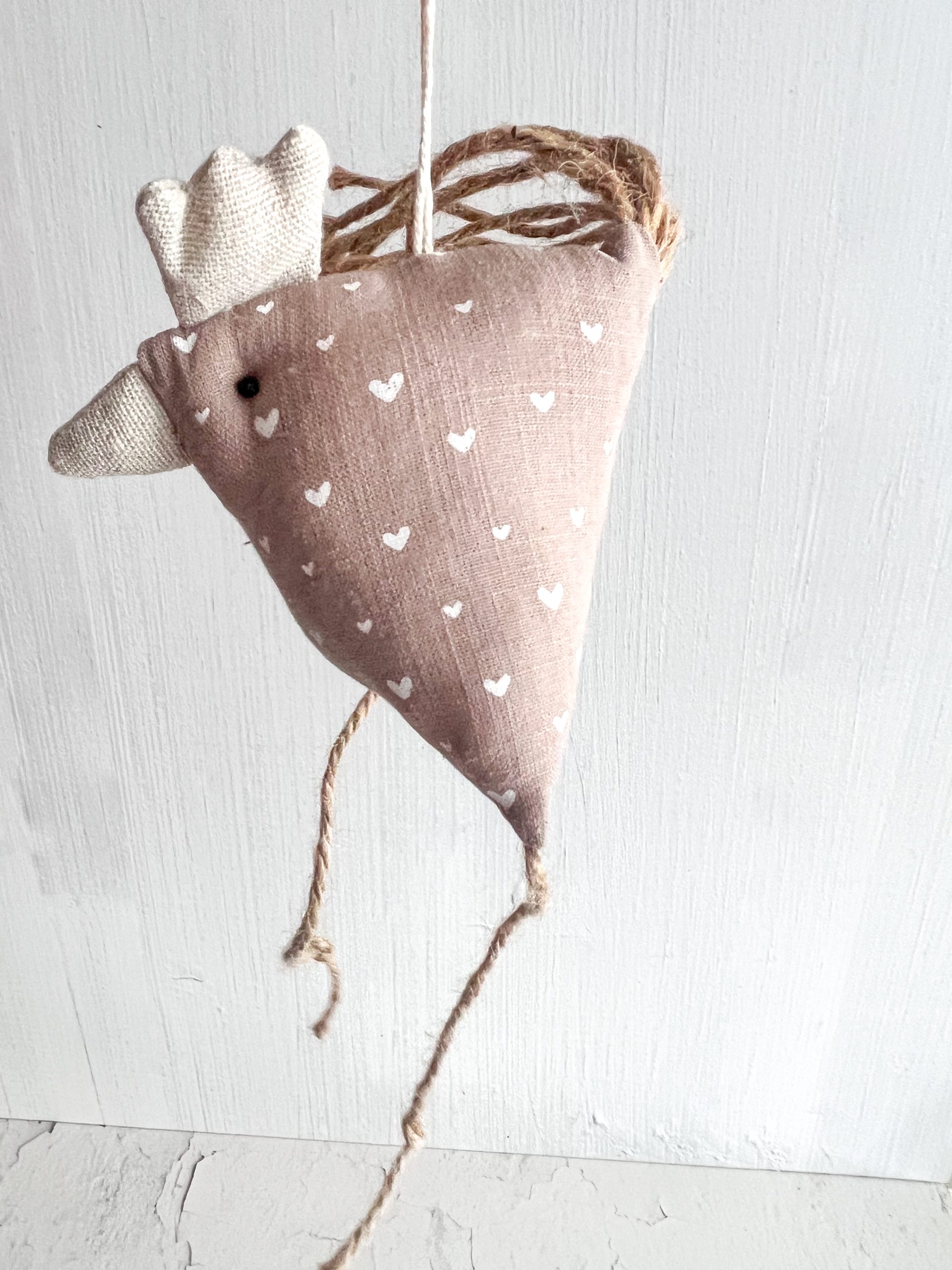Stoff-Huhn, beige, Mini-Herzen