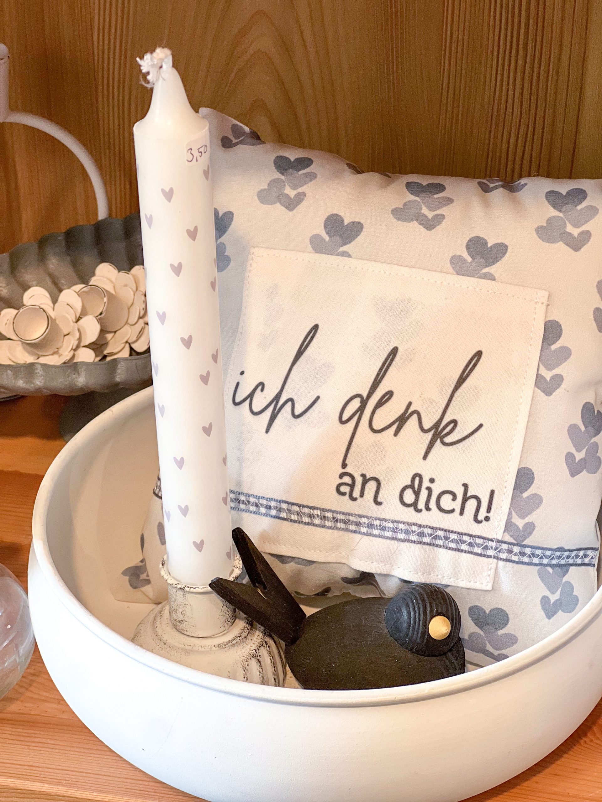 PILLOW TALK, Zierkissen „Ich denk an dich“ weiß/ graue Herzen